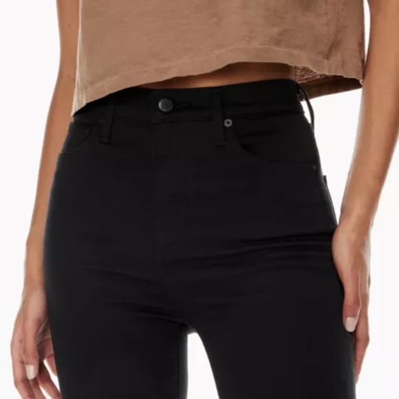 Denim Forum "The Lola High Rise Skinny" - Picture 3 of 13